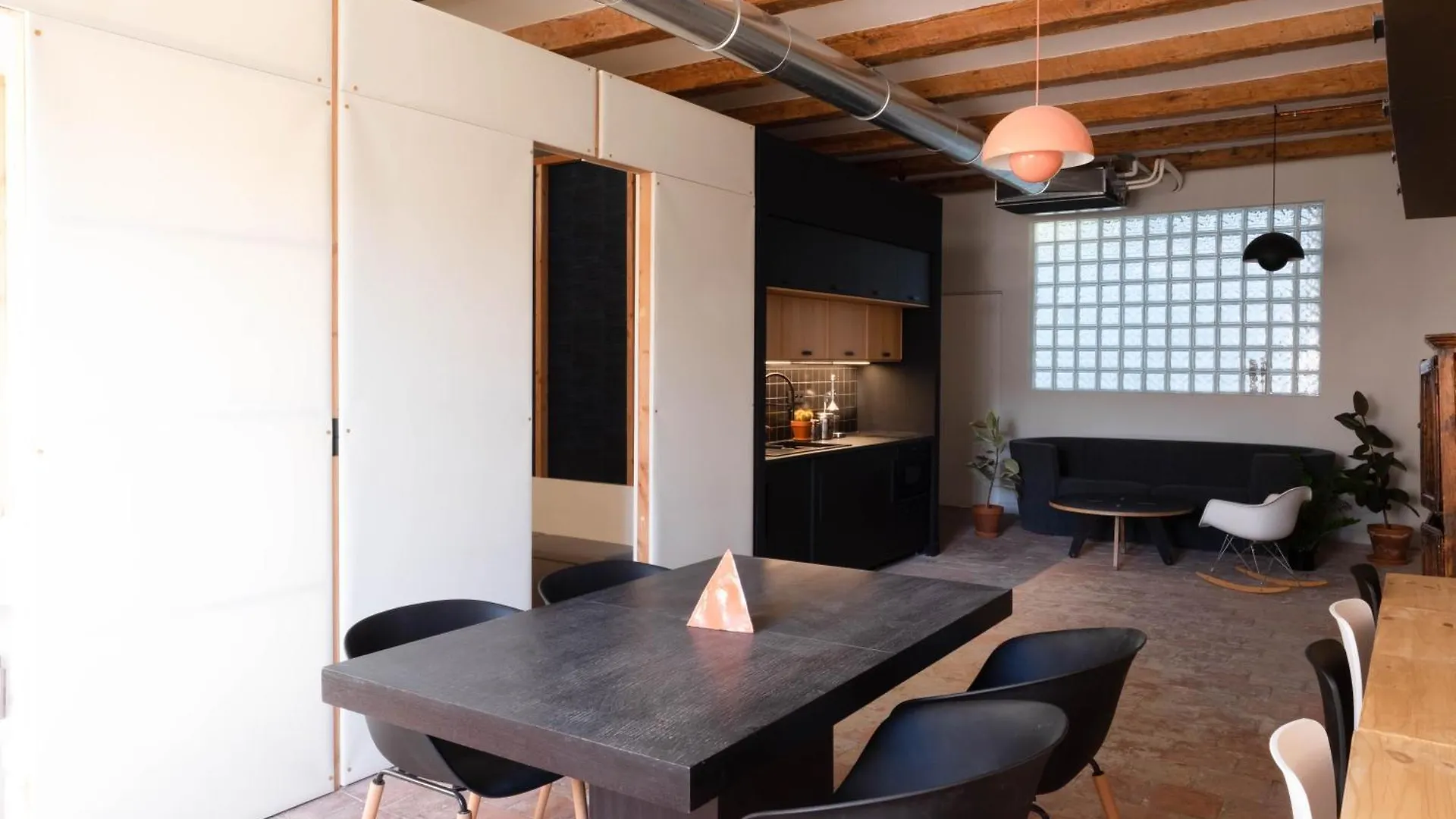 Appartamento Heart Of Marseille, Loft Atypical & Spacious , Perfect For Couple And Couple With 1 Small Kid, Perfect For 2 Friends Francia